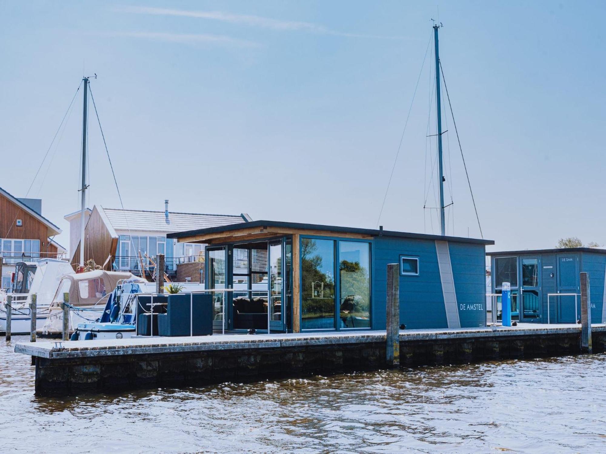 Modern Houseboat With Air Conditioning Located In Marina Uitgeest Exterior foto